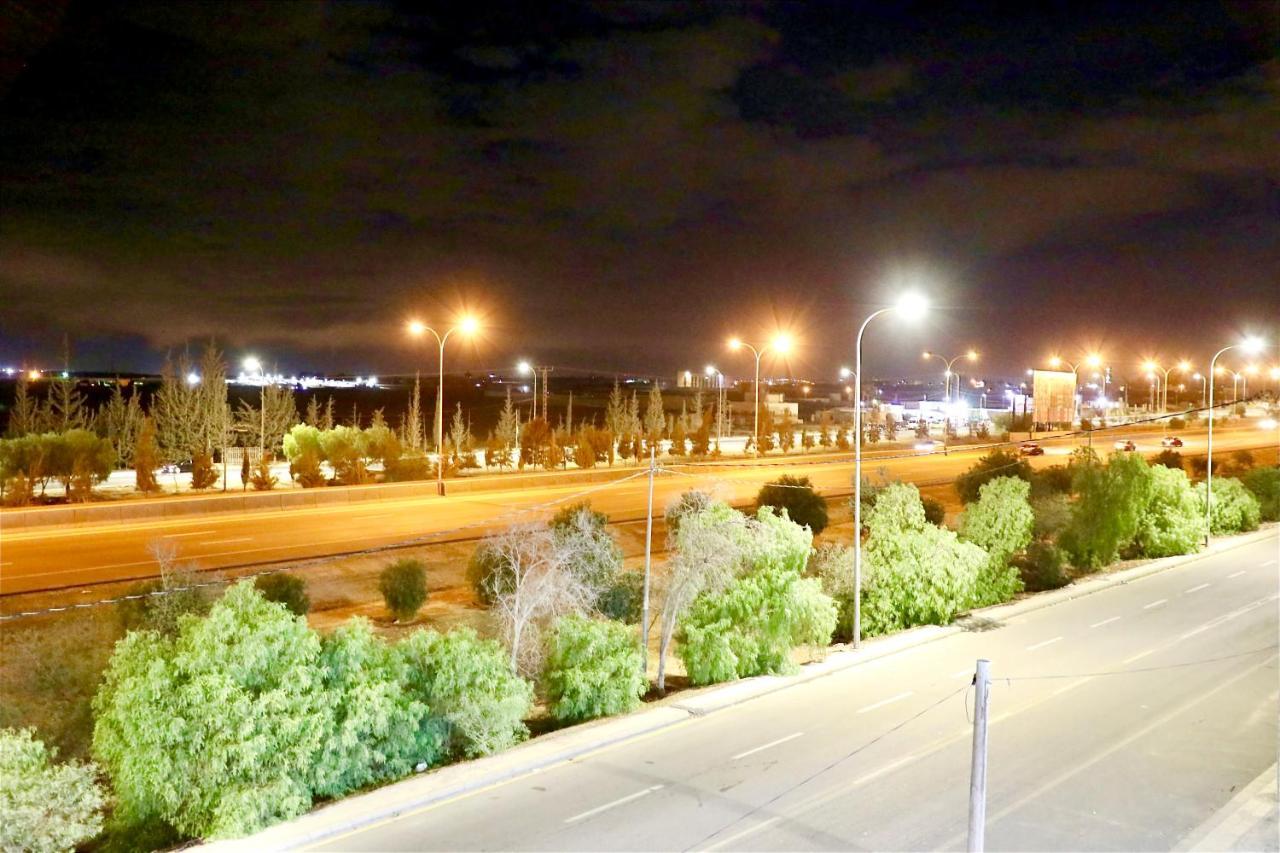 Al Qastal Faraseen Apartments מראה חיצוני תמונה