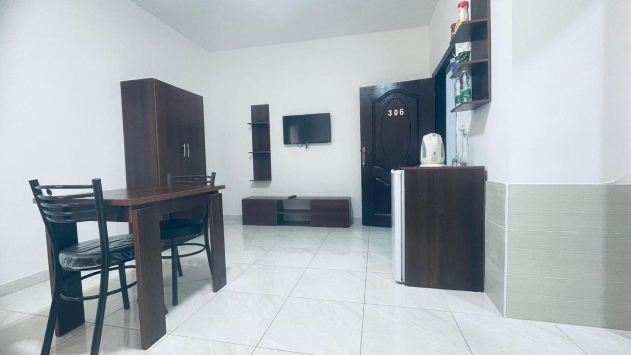Al Qastal Faraseen Apartments מראה חיצוני תמונה